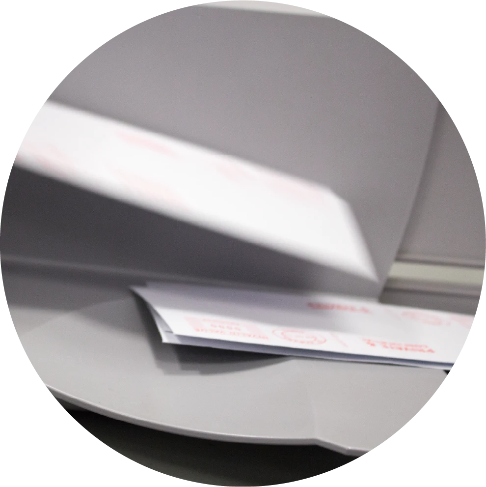 mail inserting in envelopes
